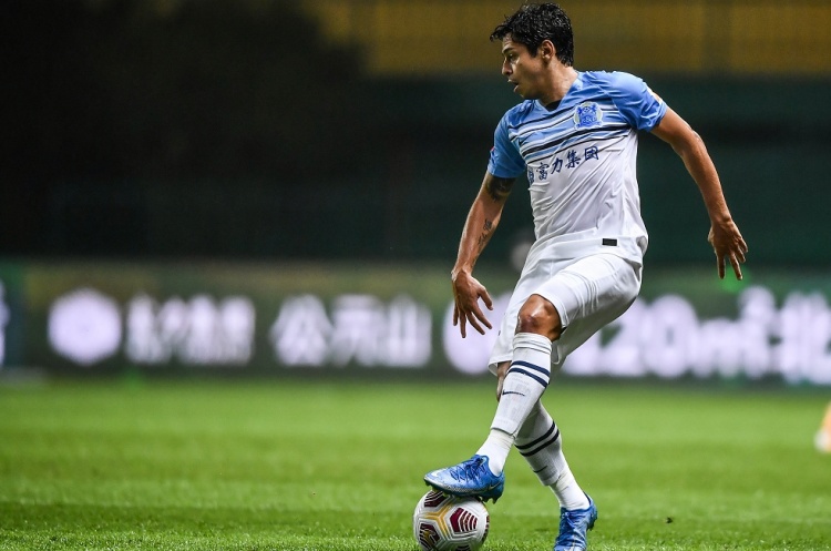 من فاز في دوري أبطال أوروبا عام 2000؟