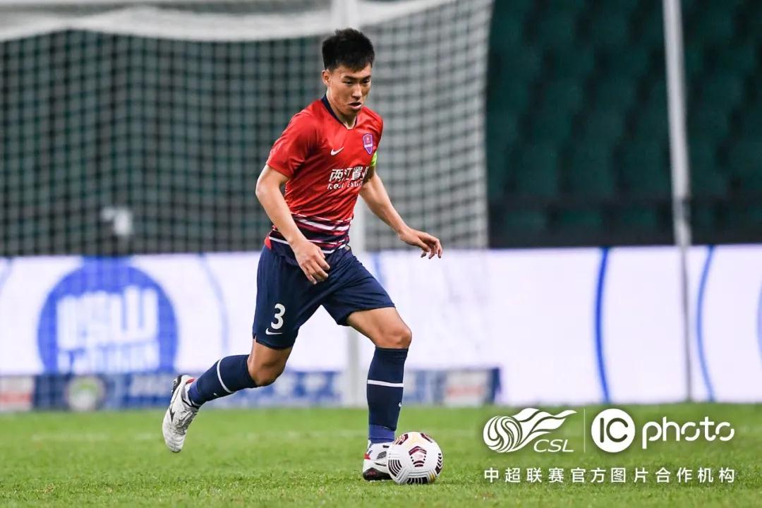 ترتيب الدوري الإنجليزي الممتاز 20232024كل ما تحتاج معرفته عن فرق وعناوين البطولة